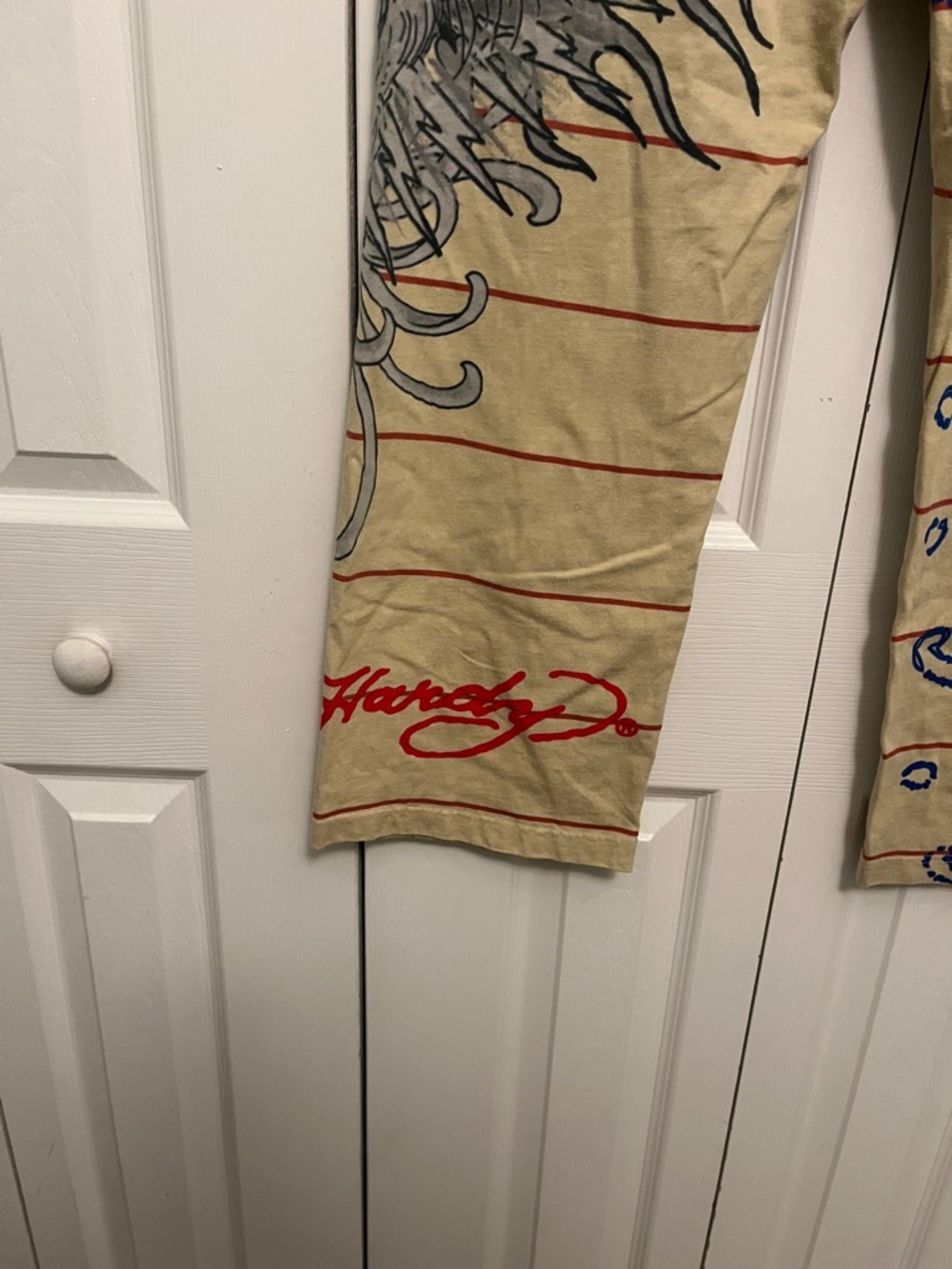 Ed Hardy Tan Sweatpants with Blue Koi & Gray Tiger Graphics medium - Picture 9 of 10